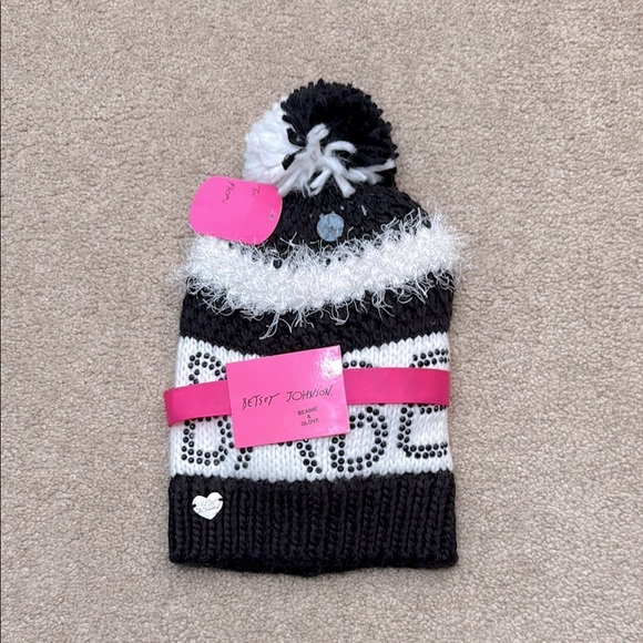 Betsey Johnson Accessories - NWT Betsey Johnson BABE Black White Pompom Beanie and Bow Gloves One Size